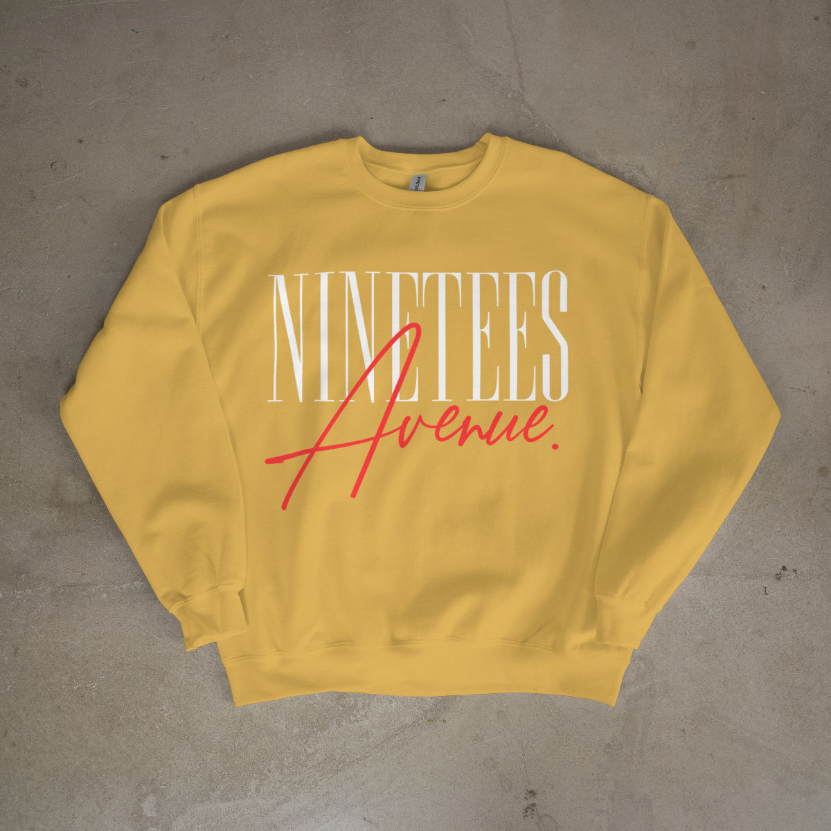 BIG SIGNATURE SWEATER